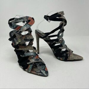 So me Tessah heels snake print embossed pointed toe 8 BoxE